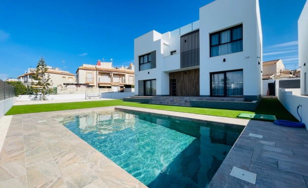 detached - Nouvelle construction - Torrevieja - Torrevieja