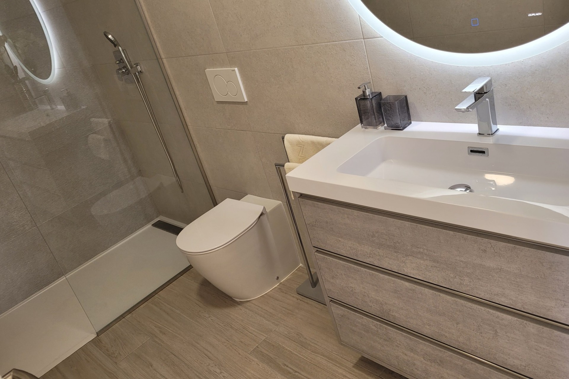 Nouvelle construction - apartment - Guardamar del Segura