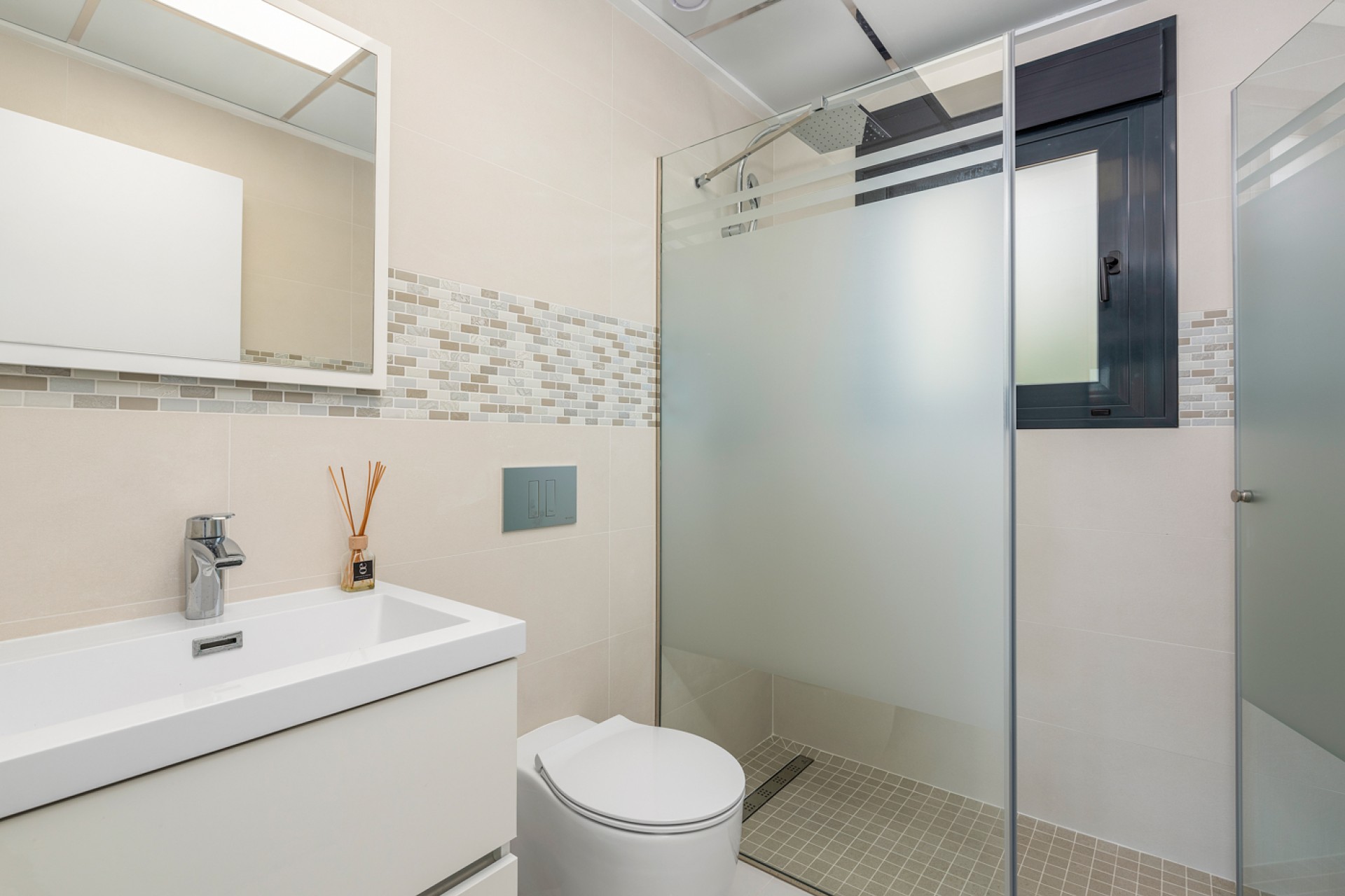 Новое здание - detached - Playa Paraiso