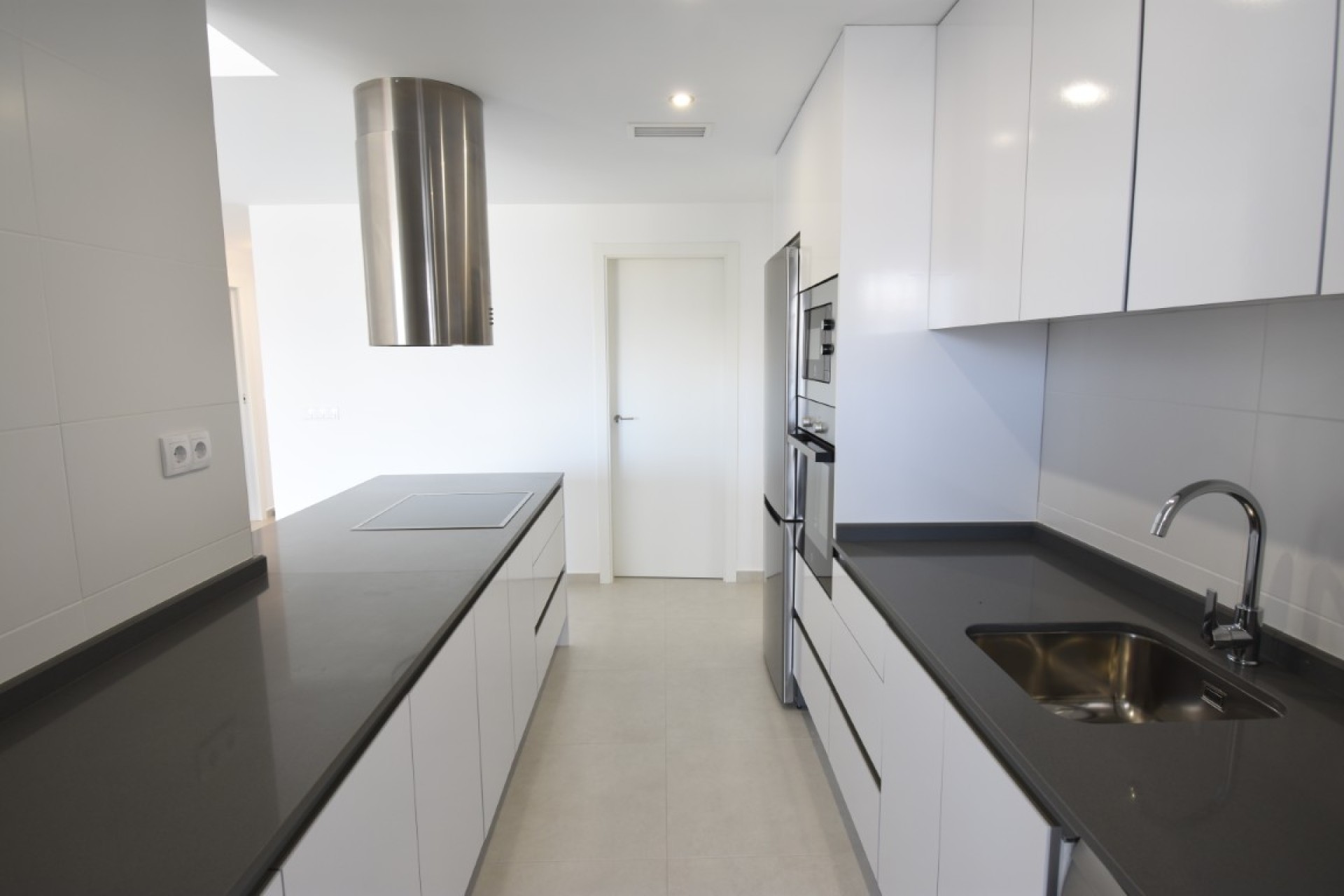 Новое здание - ground-floor - San Miguel de Salinas