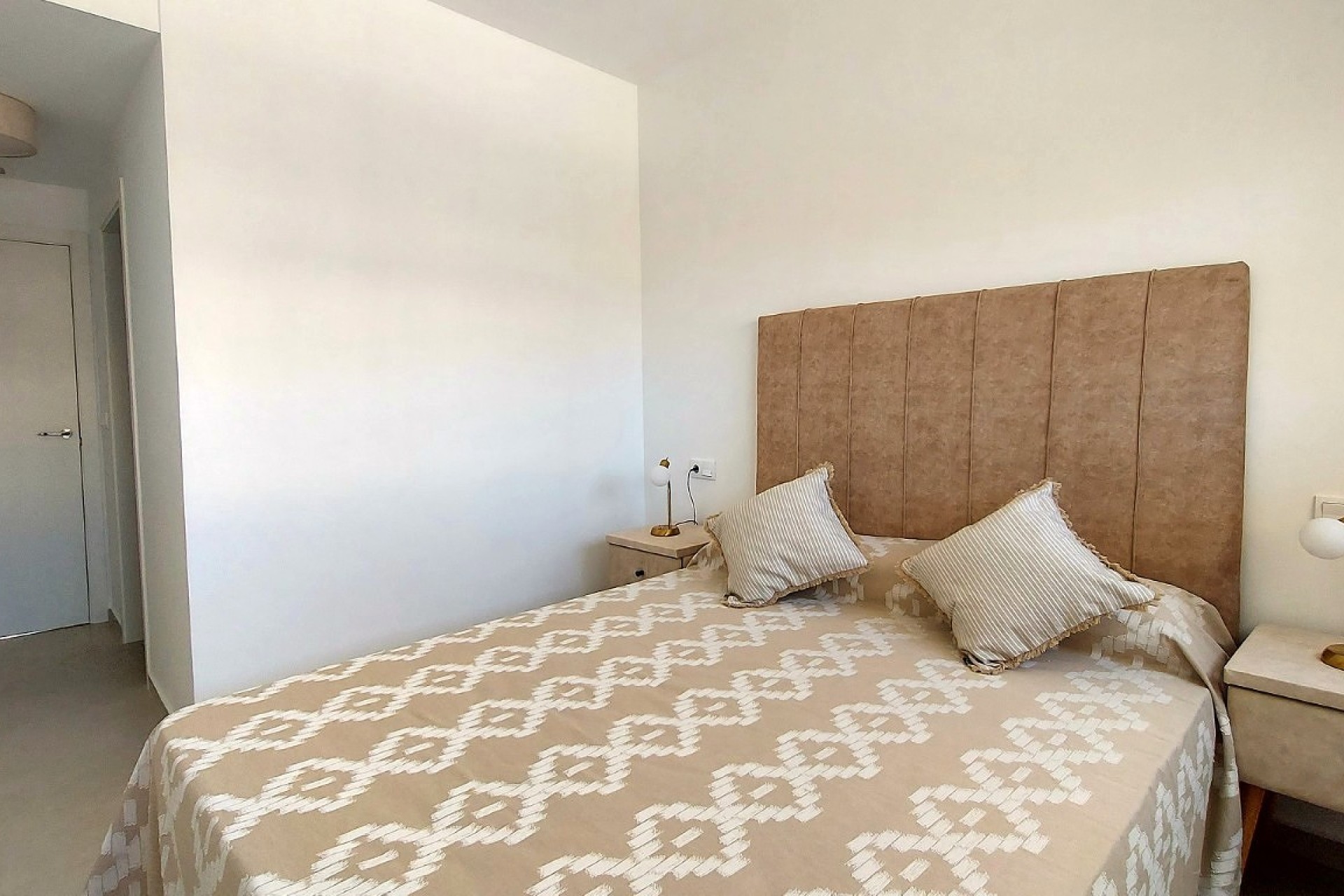 Новое здание - ground-floor - San Miguel de Salinas