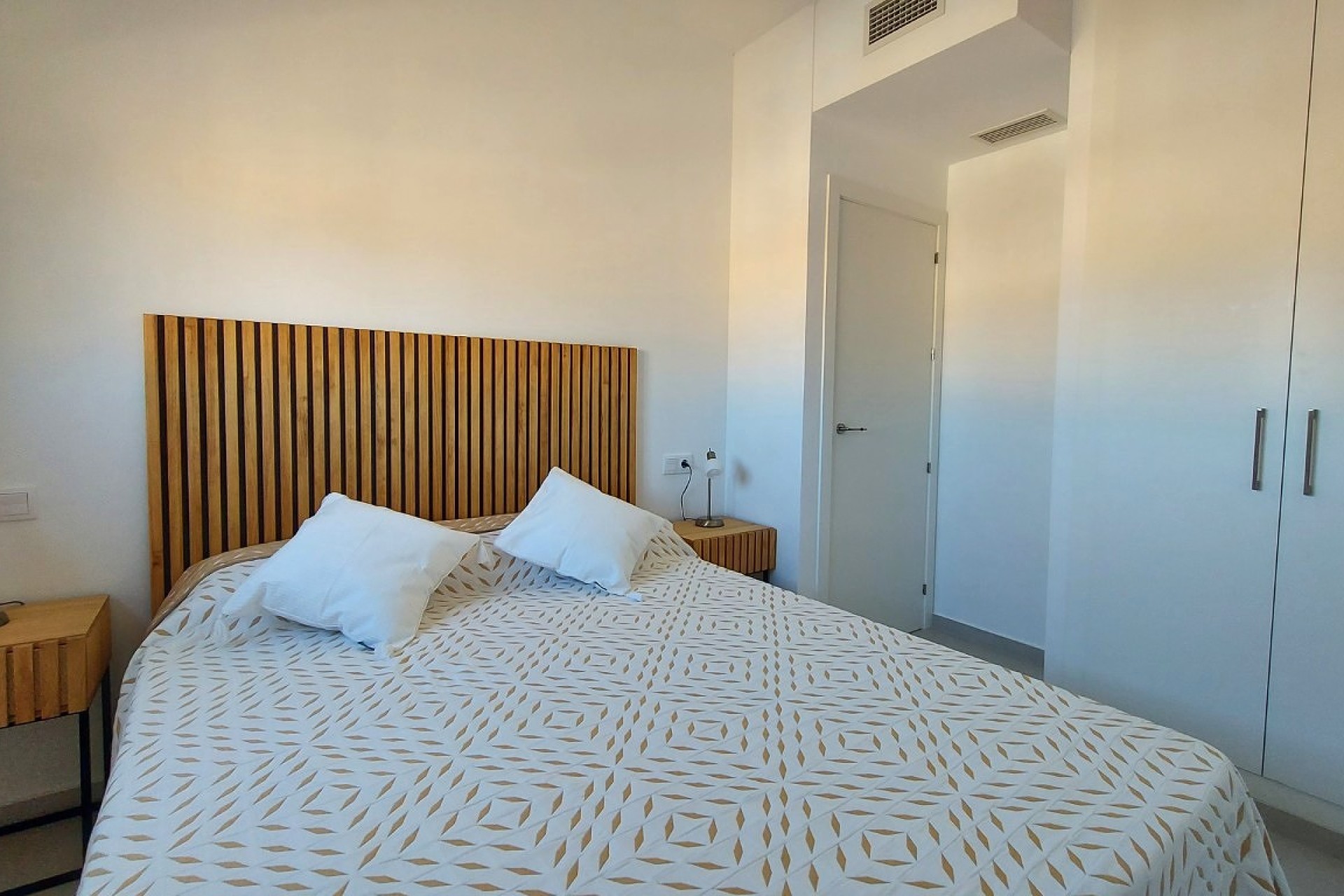 Новое здание - ground-floor - San Miguel de Salinas
