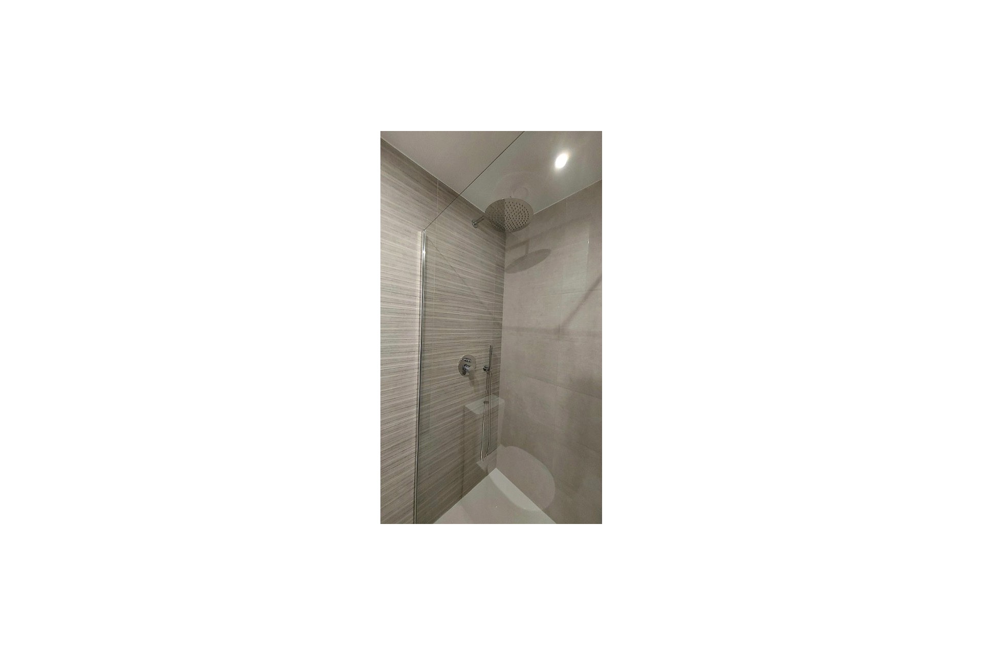 Новое здание - ground-floor - San Miguel de Salinas