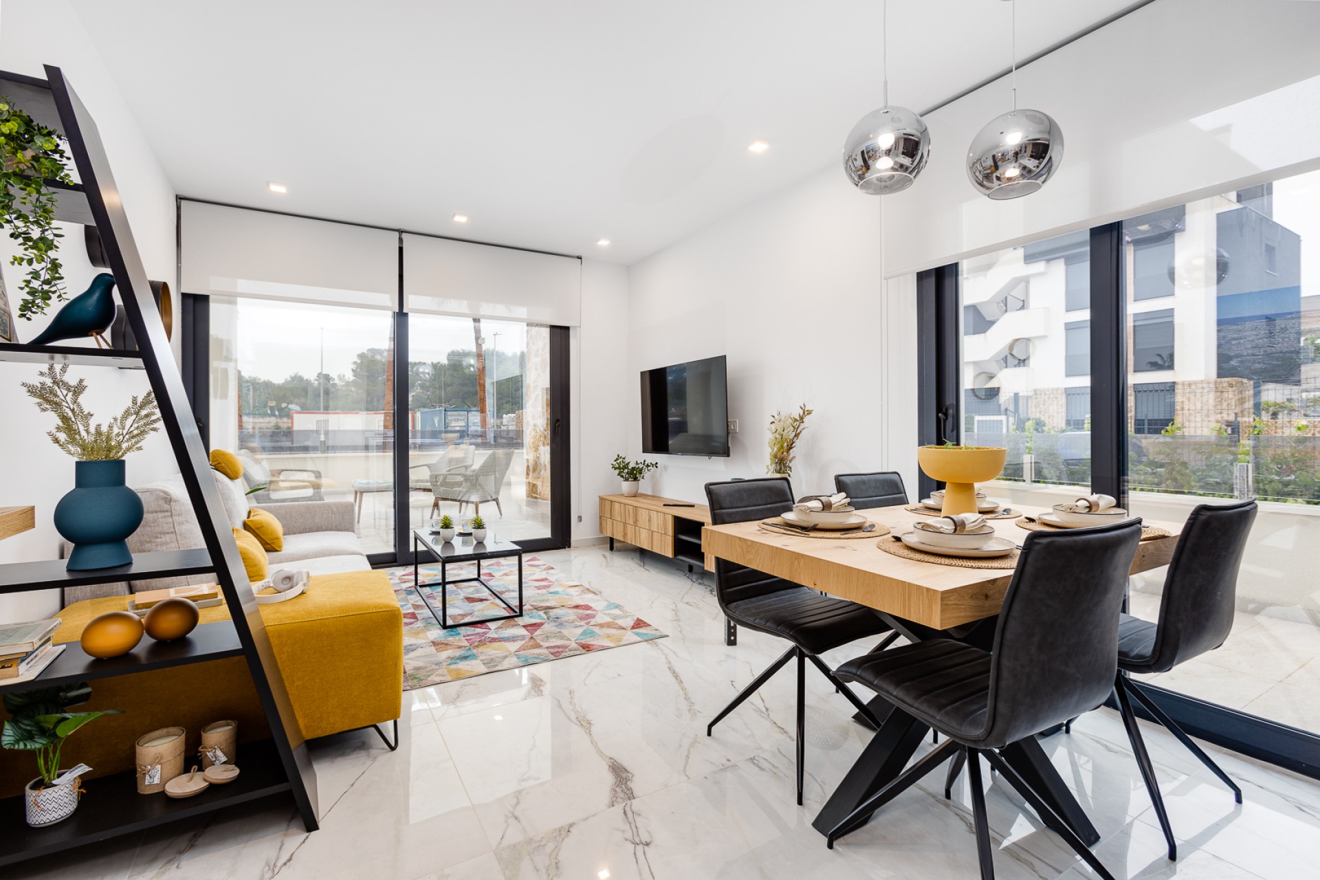 Nowy budynek - ground-floor - Torrevieja