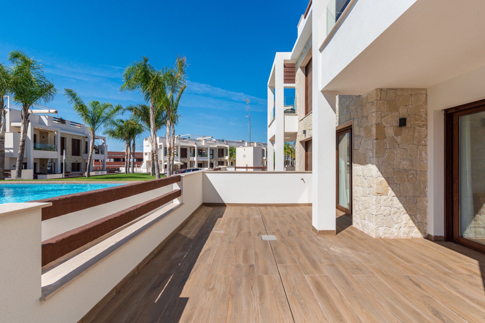 Nowy budynek - low-bungalow - Torrevieja