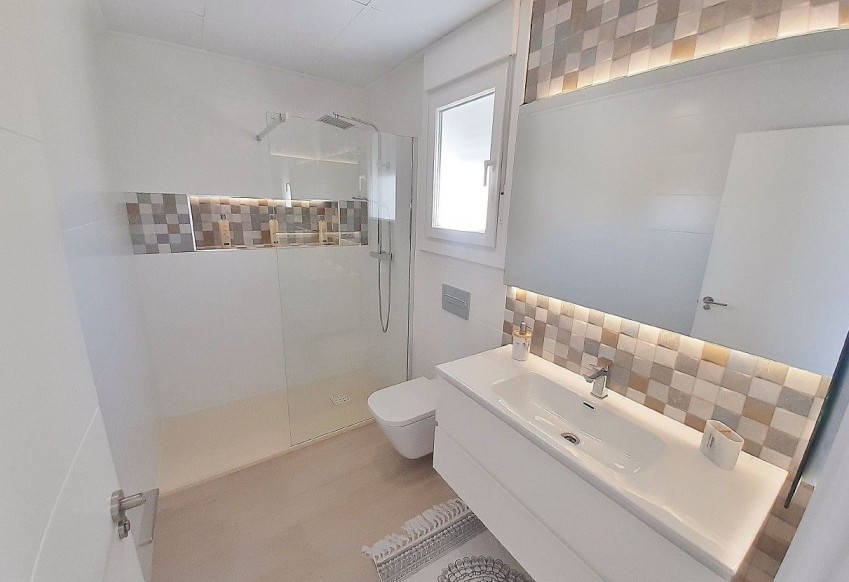 Nowy budynek - Villa - avileses