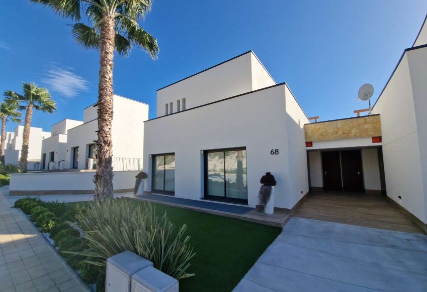 Перепродажа - Villa - Monforte del Cid - Font del Llop