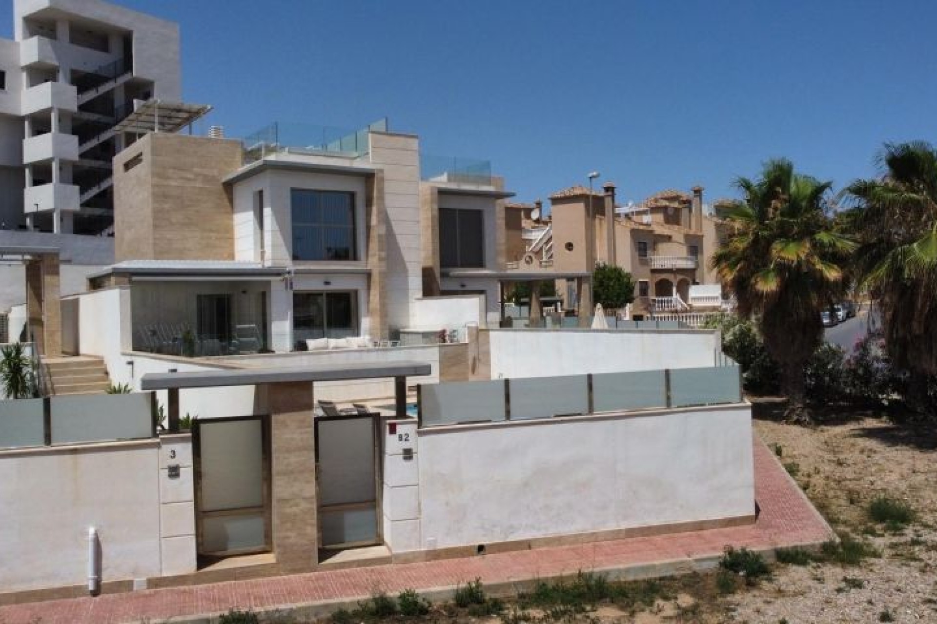 Перепродажа - Villa - Orihuela Costa