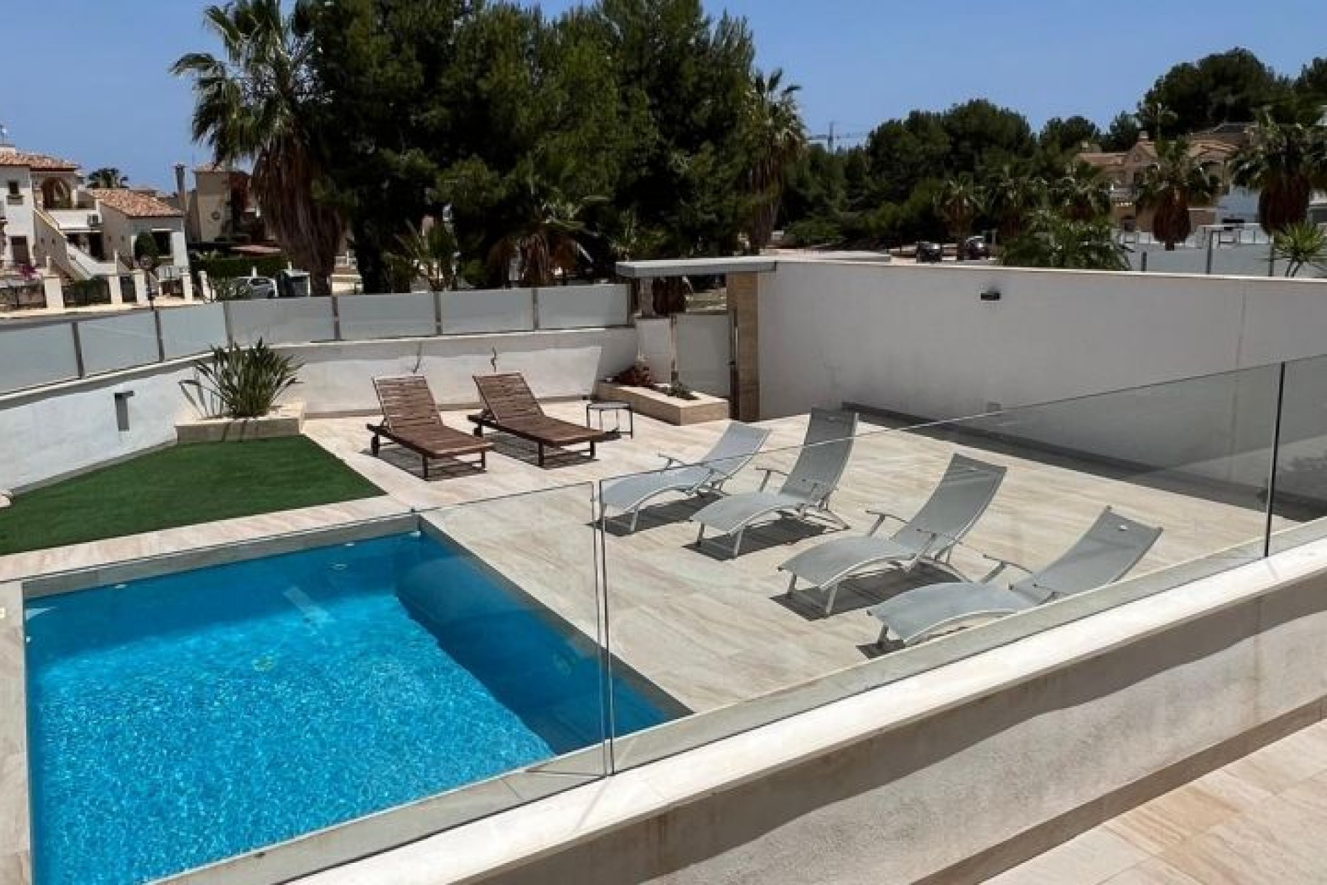 Перепродажа - Villa - Orihuela Costa