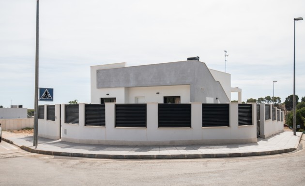 Nouvelle construction - detached - Pinar de Campoverde