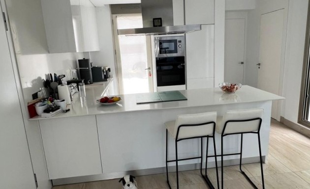 Перепродажа - Villa - Orihuela Costa