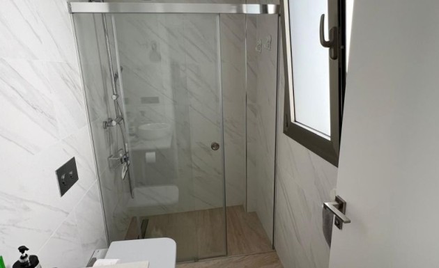 Перепродажа - Villa - Orihuela Costa