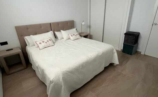 Перепродажа - Villa - Orihuela Costa