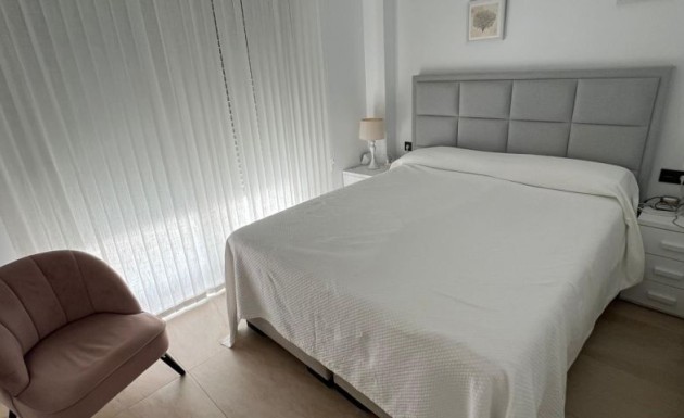 Перепродажа - Villa - Orihuela Costa