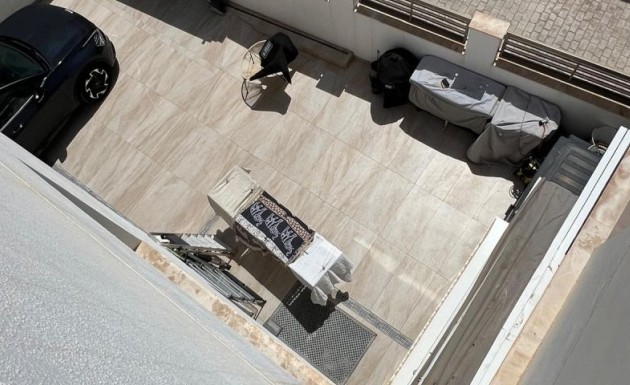 Перепродажа - Villa - Orihuela Costa