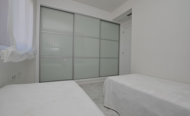 Nowy budynek - high-bungalow - San Miguel de Salinas