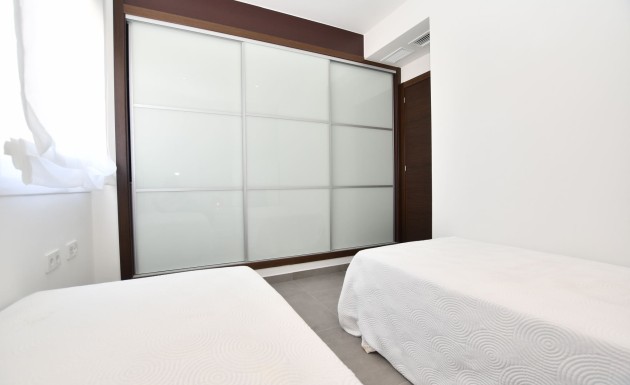 Nowy budynek - high-bungalow - San Miguel de Salinas