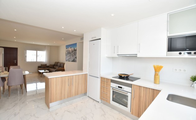 Nowy budynek - high-bungalow - San Miguel de Salinas