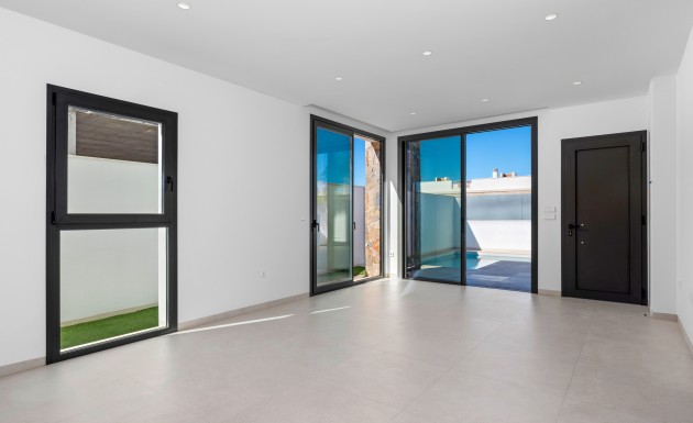 Новое здание - low-bungalow - Pilar de la Horadada