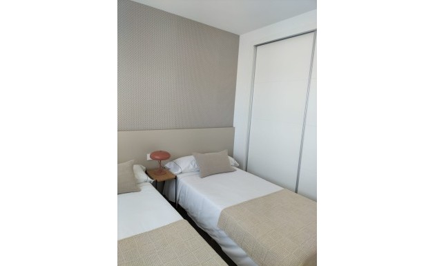 Nowy budynek - low-bungalow - Orihuela