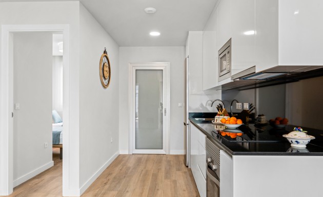 Nowy budynek - Daszek - Orihuela