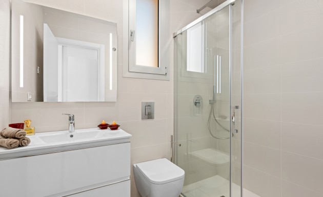 Nowy budynek - Daszek - Orihuela