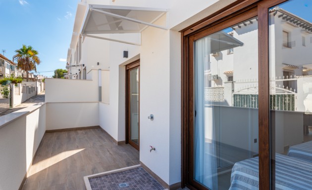 Nowy budynek - low-bungalow - Torrevieja