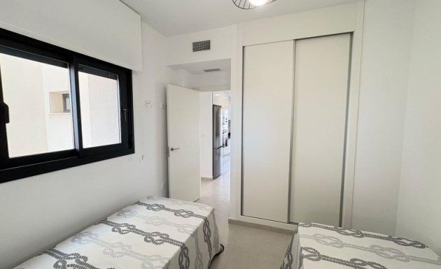 Resale - apartment - Orihuela Costa